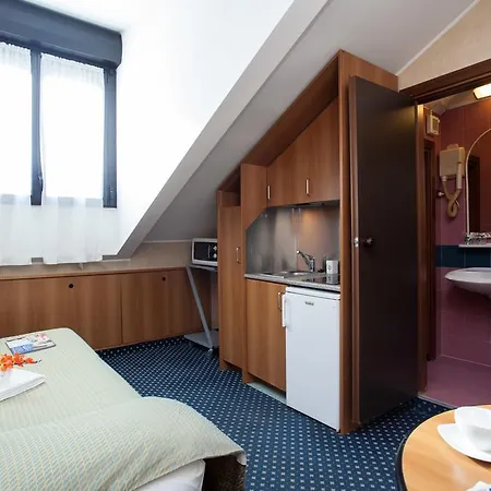 Lepontina Lejlighedshotel Milano