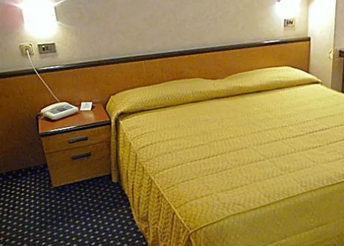 Lepontina Aparthotel 4*